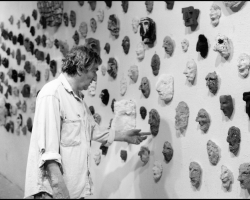 Installation De Masques 1982 New York